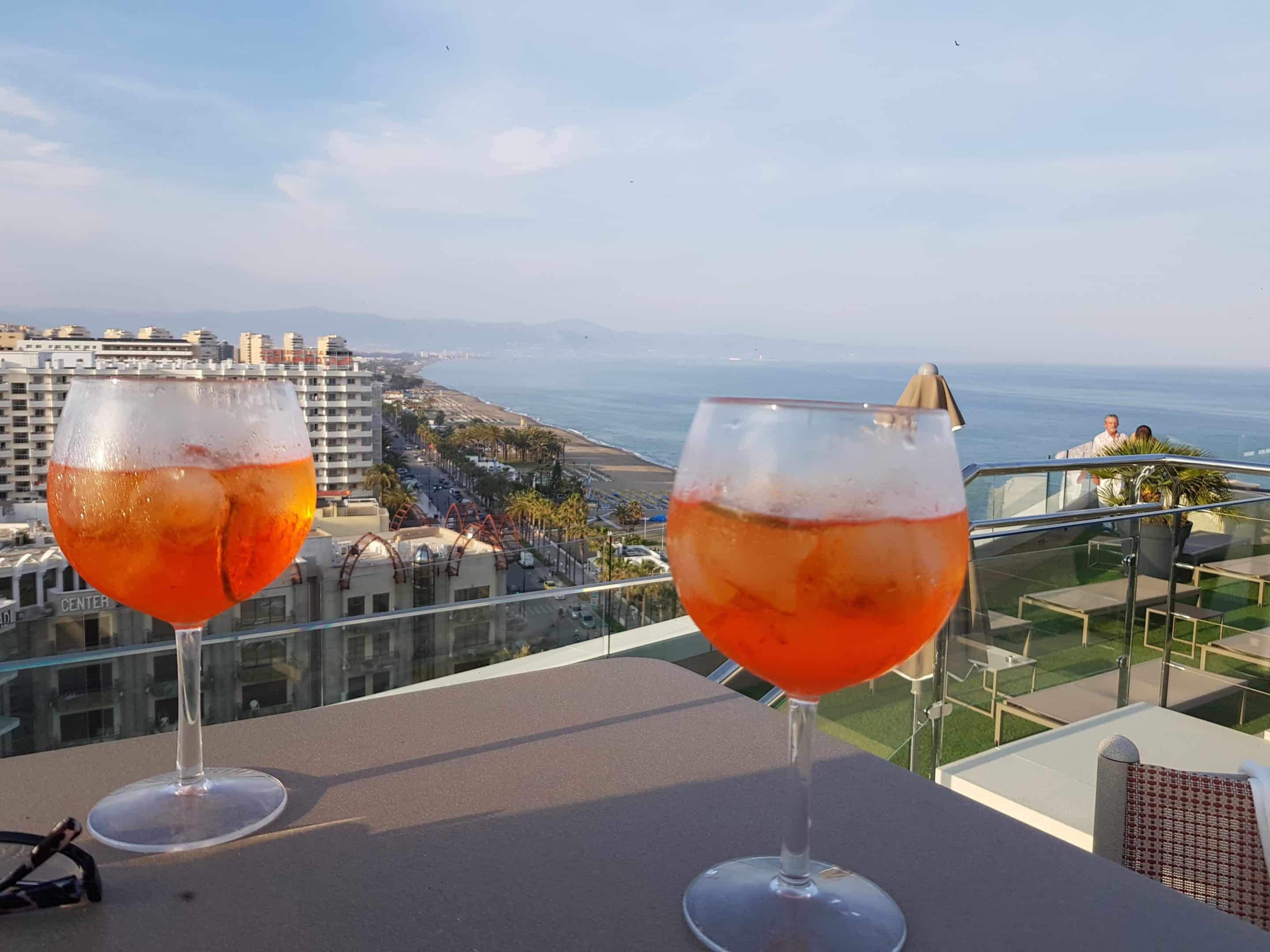 Torremolinos Dachterasse Sundowner scaled - Torremolinos - Strandurlaub an der Costa del Sol