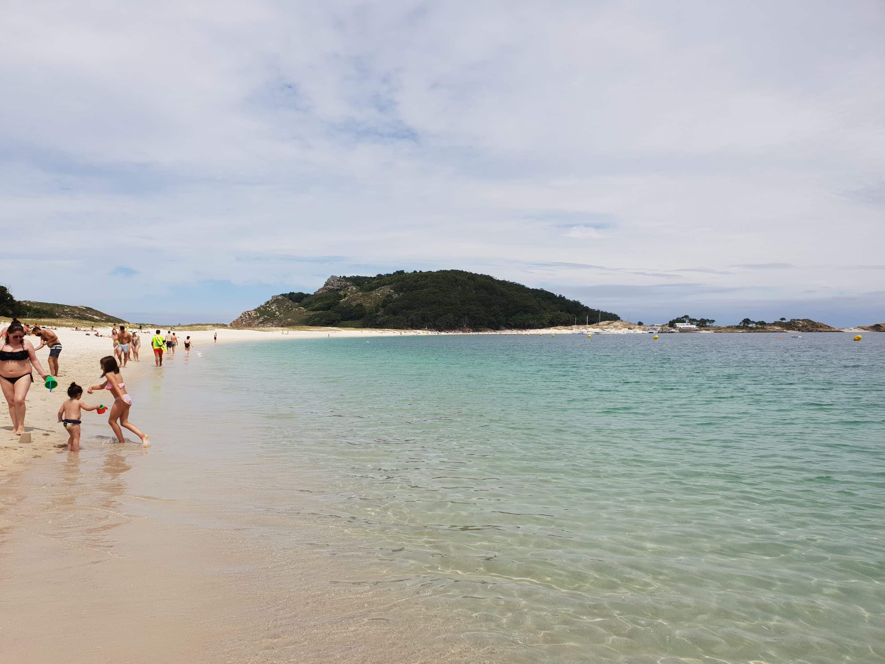 Isla Cies Galicia scaled - Die Entdeckung Combarros